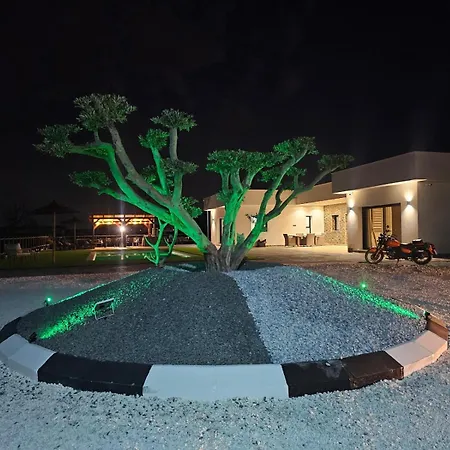 De Lujo Villa